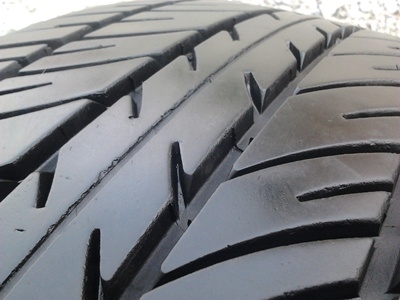 ขายยาง215/60/16 ปี 3911 MICHERLIN VIVACY 1 ชุด   ราคา :  2,600.00  บาท