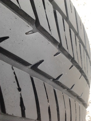 ขายยาง185/65/14 ปี 0911 THUNDERER MACH 1ชุด  ราคา :  2,400.00  บาท