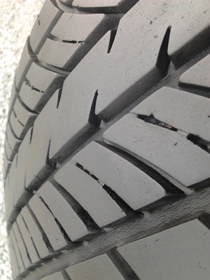 ขายยาง185/65/14 ปี 0911 THUNDERER MACH 1ชุด  ราคา :  2,400.00  บาท