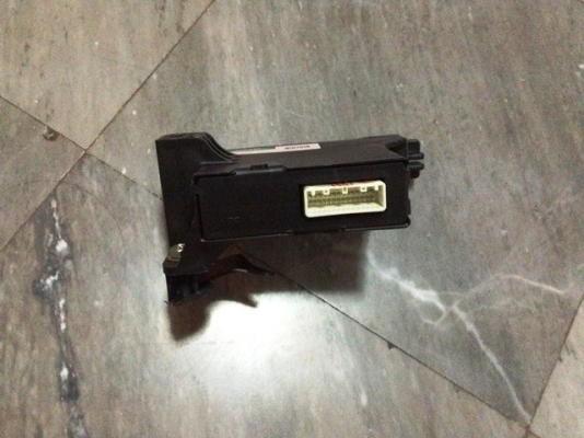 กล่องควบคุมแอร์ toyota new altis 2009