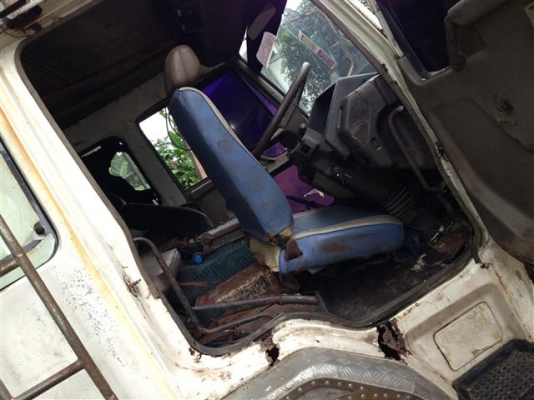 ขาย รถ 10 ล้อ MITSUBISHI มิตซูบิชิ ด่ำ เพลา เดียว ขาย รถ 10 ล้อ MITSUBISHI มิตซูบิชิ ด่ำ เพลา เดียว