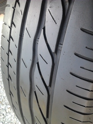 ขายยาง195/65/15 ปี 3511/3เส้น+ปี10/1เส้น BRIDGESTONE TURANZA 1 ชุด  ราคา :  2,600.00  บาท