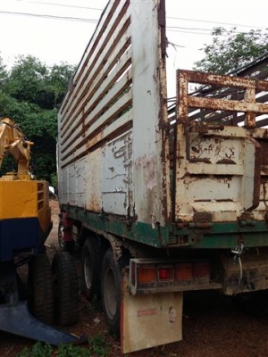 ขาย รถ 10 ล้อ MITSUBISHI มิตซูบิชิ ด่ำ เพลา เดียว ขาย รถ 10 ล้อ MITSUBISHI มิตซูบิชิ ด่ำ เพลา เดียว