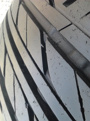 ขายยาง185/60/15 ปี 0411 BRIDGESTONE ECOPIA 100A 1 ชุด   ราคา :  2,600.00  บาท