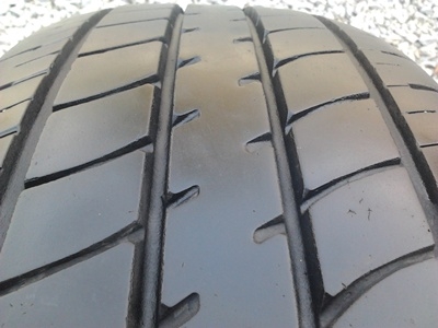 ขายยาง185/60/15 ปี 11 DUNLOP 2030 1 ชุด  ราคา :  2,400.00