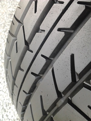 ขายยาง185/55/15 ปี 4810 BRIDGESTONE PONENZA Re030 1ชุด  ราคา :  2,600.00  บาท