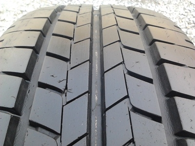 ขายยาง205/70/15 ปี 3407 BRIDGSTONE LEO RV 1 ชุด  ราคา :  3,800.00  บาท