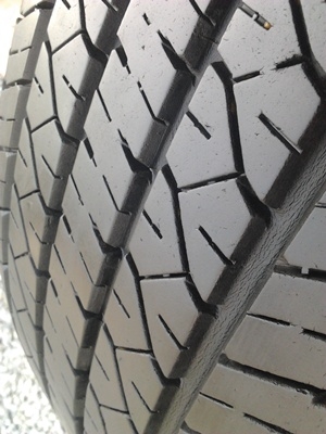 ขายยาง235/55/18 ปี 10 DUNLOP SP 270 1 คู่  ราคา :  5,500.00  บาท