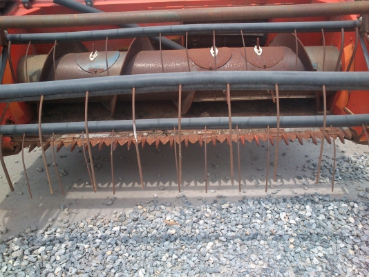 รถเกี่ยว DC - 60