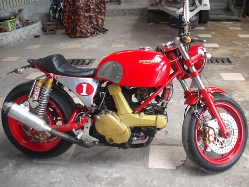 ขายด่วน  DUCATI CUSTOM MONSTER 400 รถแต่ง HAND MAKE สไตล์เลโชว์