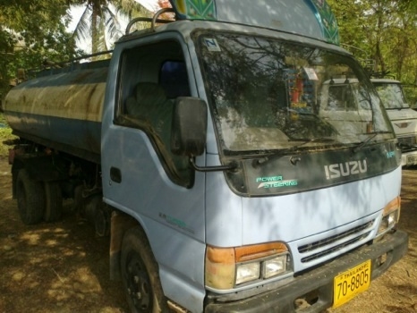 ISUZU NPR 120 แรง แท็งค์น้ำ รถห้างแท้ ซัซซีสวย ระบบน้ำใช้งานได้ 520000