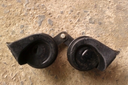 แตร คู่ ของบอสครับ ใส่เบนซ์/ซีตอง/วอลโวล่ครับเสียงดังนิ่ม เพราะครับ เมคอินสเปนครับ สวยๆครับคุ้มครับราคานี้ครับ