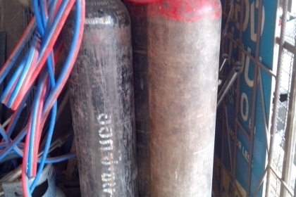 ถังลมขนาดใหญ่สภาพสวยครับ มีอยู่ 2 ลูกครับพร้อมใช้งานครับสวยๆครับ