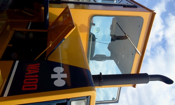 ขาย WA100-1  จากญี่ปุ่นแท้  เซอร์ วิส ครบ  จากศูนย์ โคมัสสุ พร้อม เล่ม ทะเบียน จัดไฟแนนท์ ได้   0856177640  กฤต ลำปาง