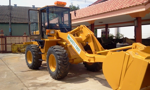 ขาย WA100-1  จากญี่ปุ่นแท้  เซอร์ วิส ครบ  จากศูนย์ โคมัสสุ พร้อม เล่ม ทะเบียน จัดไฟแนนท์ ได้   0856177640  กฤต ลำปาง