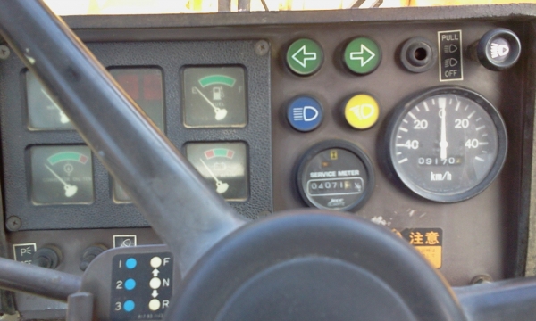 ขาย WA100-1  จากญี่ปุ่นแท้  เซอร์ วิส ครบ  จากศูนย์ โคมัสสุ พร้อม เล่ม ทะเบียน จัดไฟแนนท์ ได้   0856177640  กฤต ลำปาง