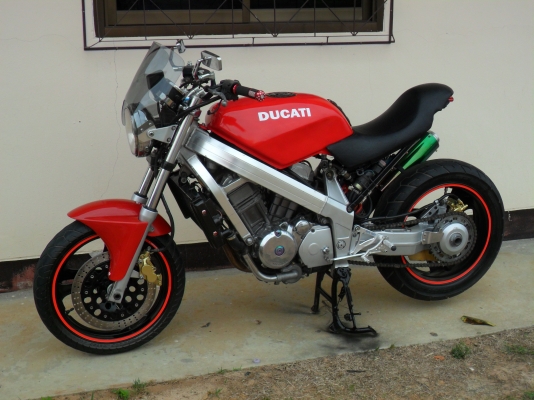 ขายเครื่อง HONDA BROS 400 อินวอยค์ แต่งดูคาติ รูปเยอะ 56000 ขายเครื่อง HONDA BROS 400 อินวอยค์ แต่งดูคาติ รูปเยอะ 56000