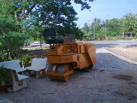 ขายด่วน..รถอัดสั่นสะเทือน KOMATSU JV25 บดอัดได้แรง ทำงานไว ได้งานมาก เครื่องดี ระบบการทำงานดี ครบ ประหยัดน้ำมัน รถสวยแน่น พร้อมใช้งาน.