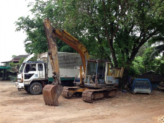 ขายรถแบคโฮ KOMATSU pc100-3