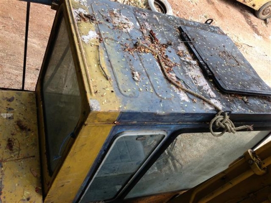 ขายรถแบคโฮ KOMATSU pc100-3