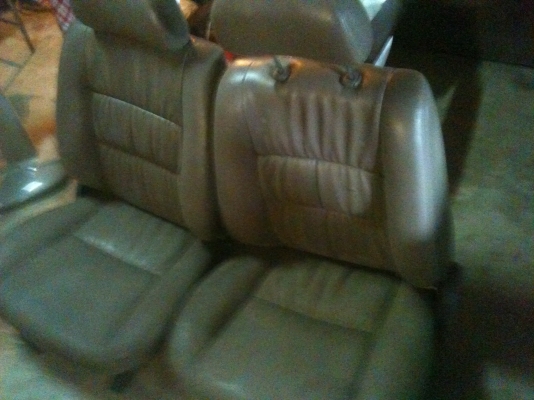 ขายเบาะ TFR มังกร สภาพสวยๆ 3500