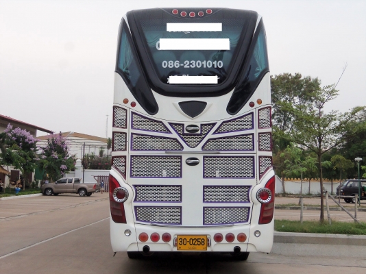 ขายบัสแอร์8ล้อ2ชั้นคลัทซี ช่วงล่าง+เครื่อง MITSUBISHI 10 น็อตแท้