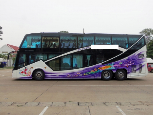 ขายบัสแอร์8ล้อ2ชั้นคลัทซี ช่วงล่าง+เครื่อง MITSUBISHI 10 น็อตแท้