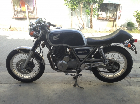 ขาย club man 400 สภาพดี ไฟติดหมด บิดติดมือรถดีมาก ขาย club man 400 สภาพดี ไฟติดหมด บิดติดมือรถดีมาก