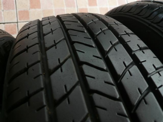 ขายยาง BRIDGESTONE RE080 185-60-15 ปี1311 (1ชุด) ขายยาง BRIDGESTONE RE080 185-60-15 ปี1311 (1ชุด)