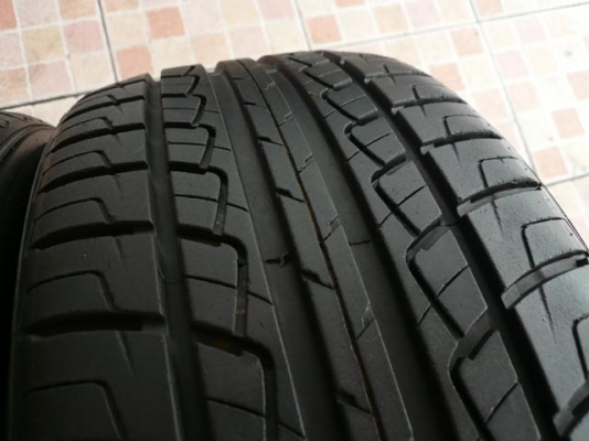 ขายยาง-------195-50-15-------ดอกเต็มๆ 1คู่ ขายยาง-------195-50-15-------ดอกเต็มๆ 1คู่