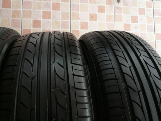 ขายยาง YOKOHAMA EARTH1 195-60-15 สวยๆๆ (1ชุด)