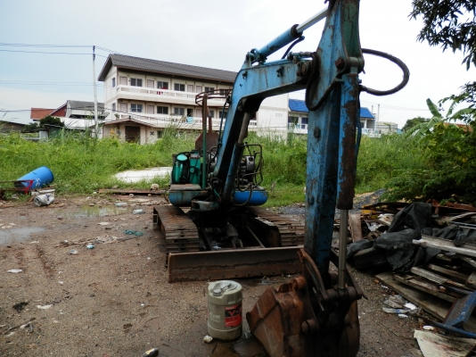 แบคโฮKOMATSU PC40-7 รถพร้อมใช้งาน ฝาครอบเครื่องไม่มี