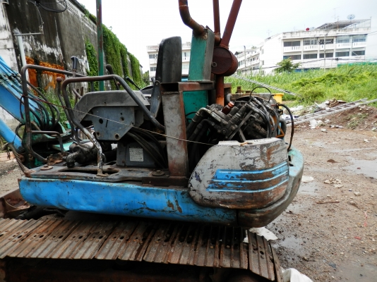 แบคโฮKOMATSU PC40-7 รถพร้อมใช้งาน ฝาครอบเครื่องไม่มี