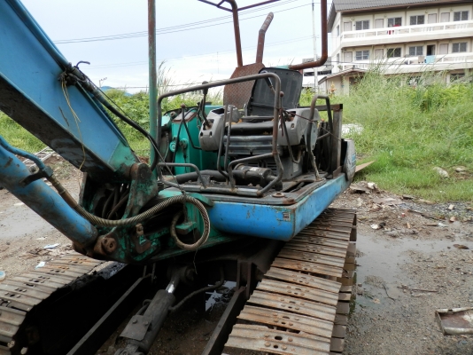 แบคโฮKOMATSU PC40-7 รถพร้อมใช้งาน ฝาครอบเครื่องไม่มี