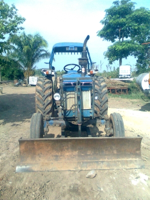 ขายรถไถฟอร์ด 6600 ชุดดันหน้า+ผานไถ