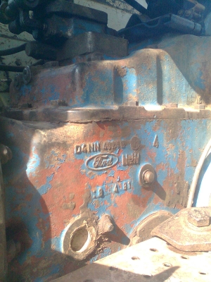 ขายรถไถฟอร์ด 6600 ชุดดันหน้า+ผานไถ