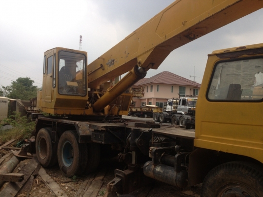 เครน P&H 10 ล้อ ปั้ม 3 ตอน 20 ตัน สภาพพร้อมใช้งาน มีเล่มทะเบียน เครน P&H 10 ล้อ ปั้ม 3 ตอน 20 ตัน สภาพพร้อมใช้งาน มีเล่มทะเบียน