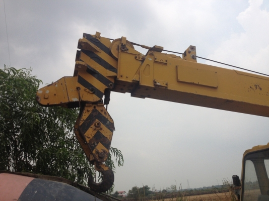 เครน P&H 10 ล้อ ปั้ม 3 ตอน 20 ตัน สภาพพร้อมใช้งาน มีเล่มทะเบียน เครน P&H 10 ล้อ ปั้ม 3 ตอน 20 ตัน สภาพพร้อมใช้งาน มีเล่มทะเบียน