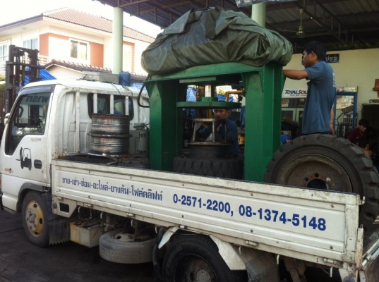 จำหน่าย ยางตัน ยางลม ยางตันหล่อดอก พร้อมบริการถอดเปลี่ยนยางตันนอกสถานที่