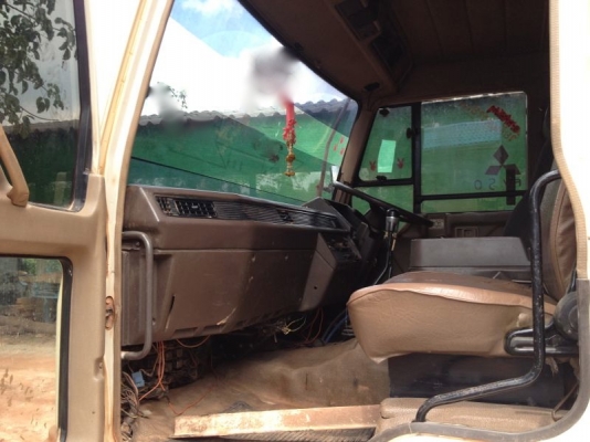 รถมิตซู 10 ล้อดั๊ม FN527 - TD  195 แรงม้า  สนใจติดต่อ 081 - 6079515