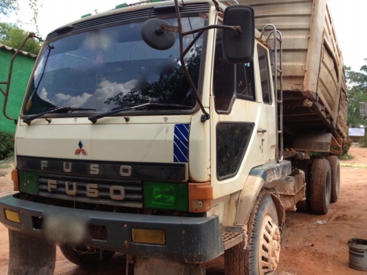 รถมิตซู 10 ล้อดั๊ม FN527 - TD  195 แรงม้า  สนใจติดต่อ 081 - 6079515