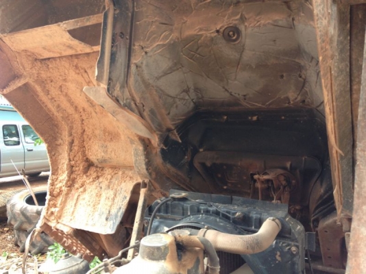 รถมิตซู 10 ล้อดั๊ม FN527 - TD  195 แรงม้า  สนใจติดต่อ 081 - 6079515