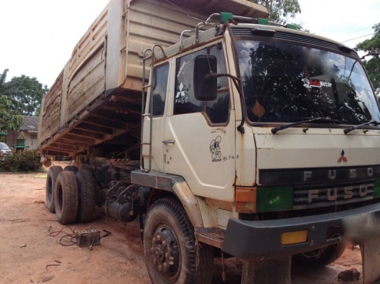 รถมิตซู 10 ล้อดั๊ม FN527 - TD  195 แรงม้า  สนใจติดต่อ 081 - 6079515