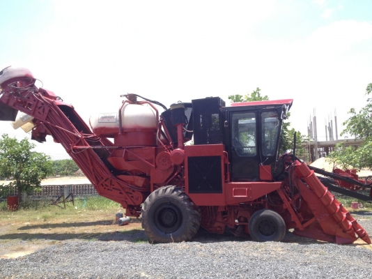 ขายรถตัดอ้อย ออสทอฟ ปี1999 ล้อยาง สภาพดี