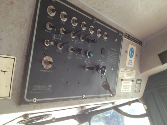 ขายรถตัดอ้อย ออสทอฟ ปี1999 ล้อยาง สภาพดี