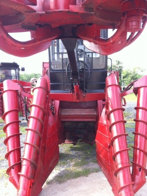 ขายรถตัดอ้อย ออสทอฟ ปี1999 ล้อยาง สภาพดี