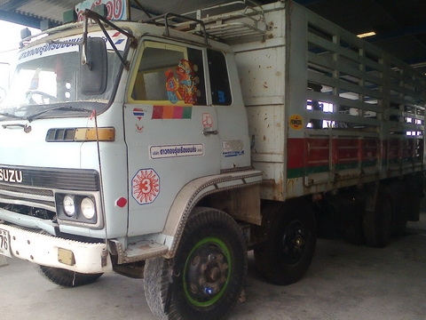ประกาศขายด่วนรถบรรทุก 12 ล้อยี่ห้อ ISUZU081-6115466