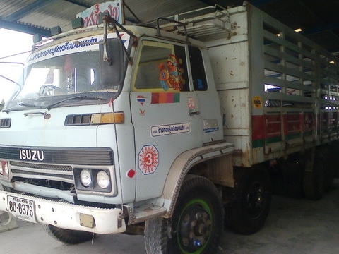 ประกาศขายด่วนรถบรรทุก 12 ล้อยี่ห้อ ISUZU081-6115466