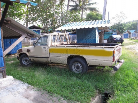 รถกระบะ ยี่ห้อ TOYOTA รถกระบะ ยี่ห้อ TOYOTA