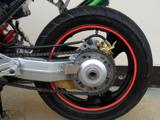 ขาย//แลก//เทริน //รถสตั้นสวย สวย  HONDA BROS  400    อินวอยค์  แต่งดูคาติ รูปเยอะ    56000